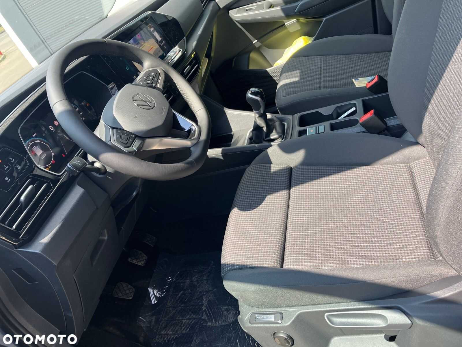 Volkswagen Caddy Cargo Maxi 2.0 TDI 102 KM 6-manual - 10