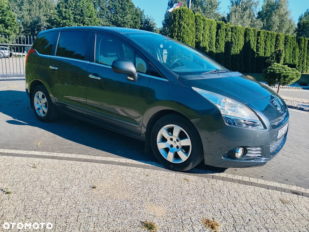 Peugeot 5008 - 12