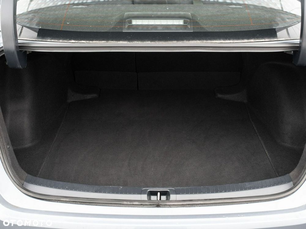 Toyota Corolla 1.5 Comfort - 25