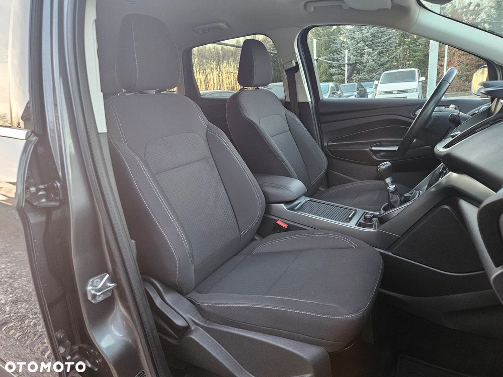 Ford Kuga 1.5 EcoBoost 2x4 Titanium - 22