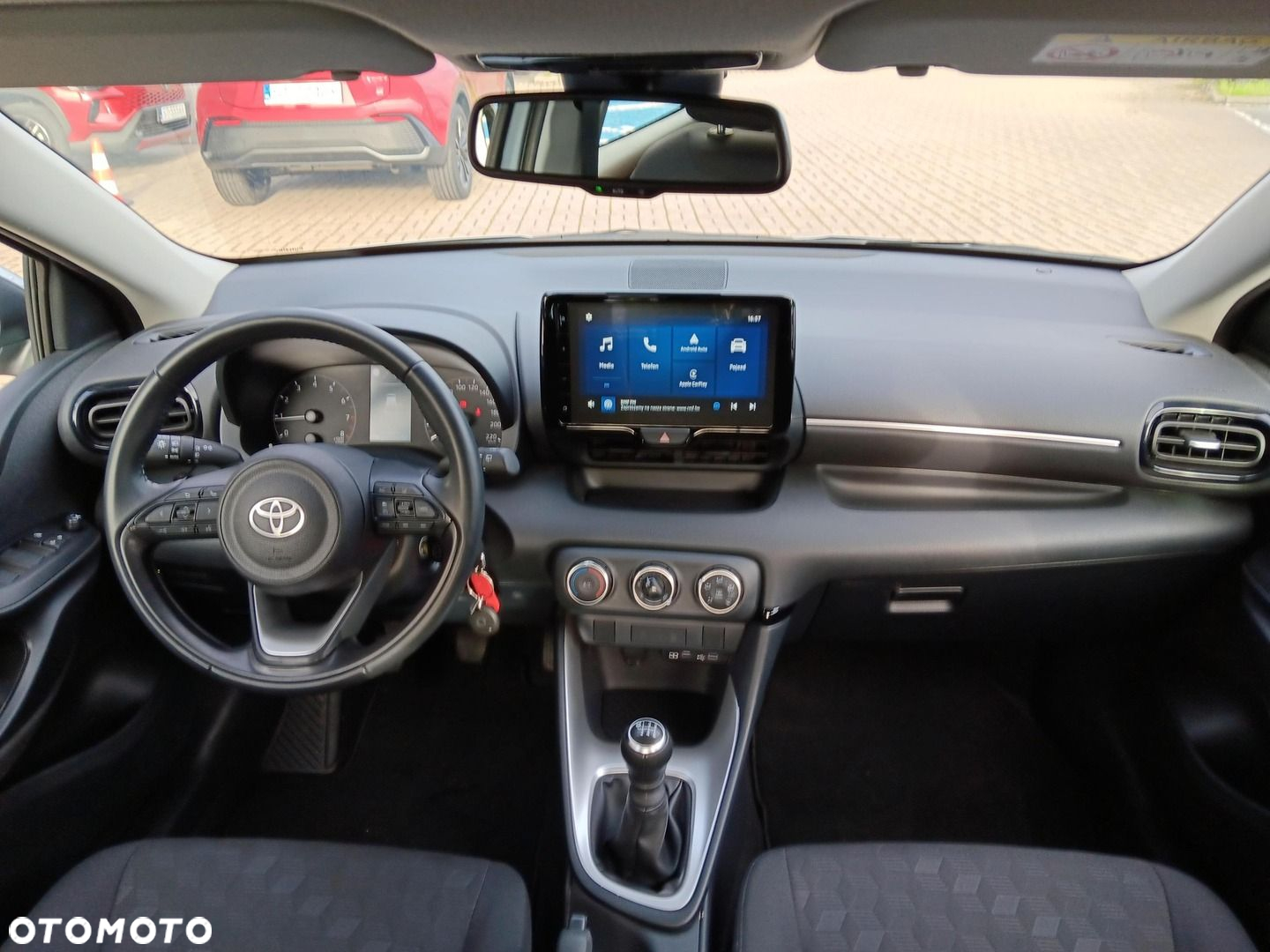Toyota Yaris 1.5 Comfort - 8
