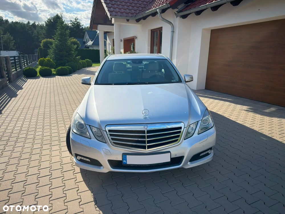 Mercedes-Benz Klasa E 250 CDI DPF BlueEFFICIENCY Avantgarde - 2