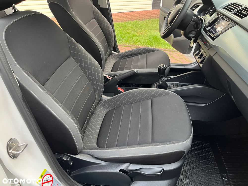 Skoda Fabia 1.0 Ambition - 19