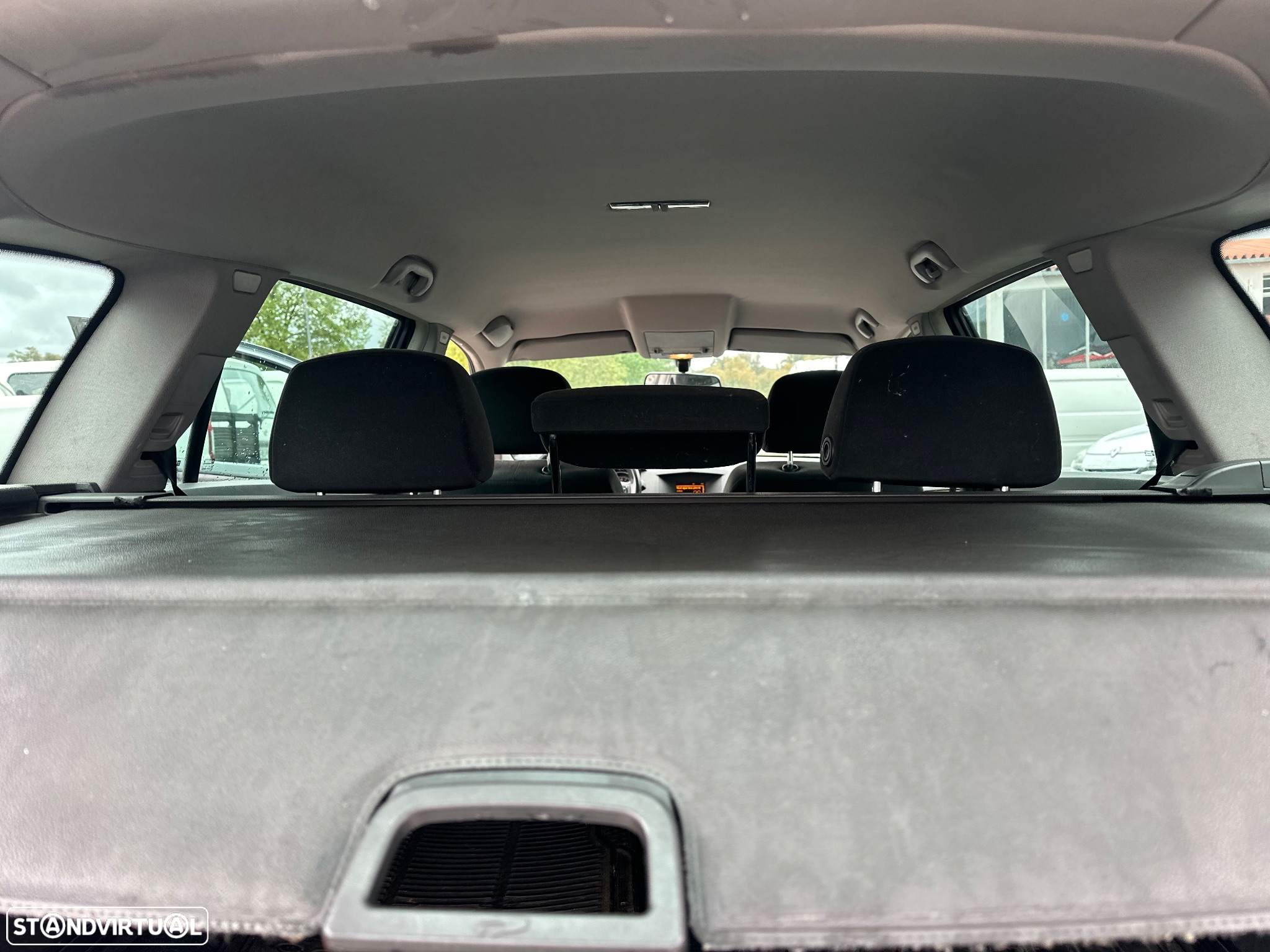 Opel Astra Sports Tourer - 10