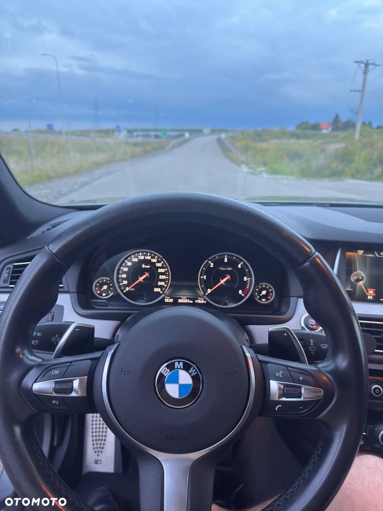 BMW Seria 5 525d - 9