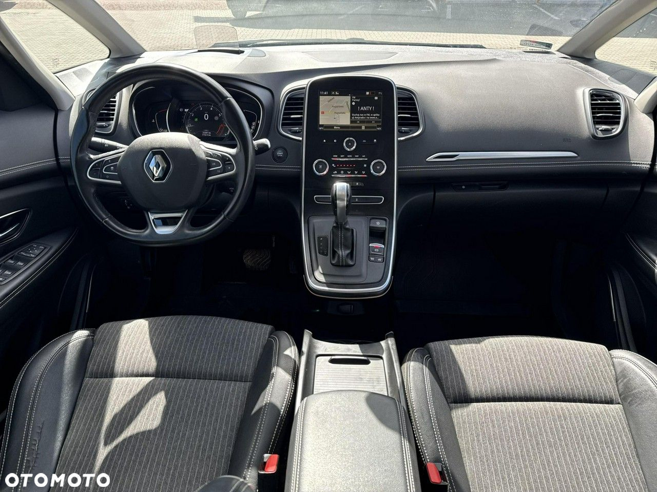 Renault Grand Scenic Gr 1.3 TCe FAP Intens EDC - 21