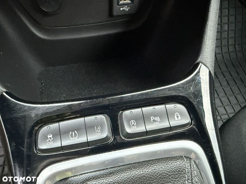 Opel Crossland X - 18