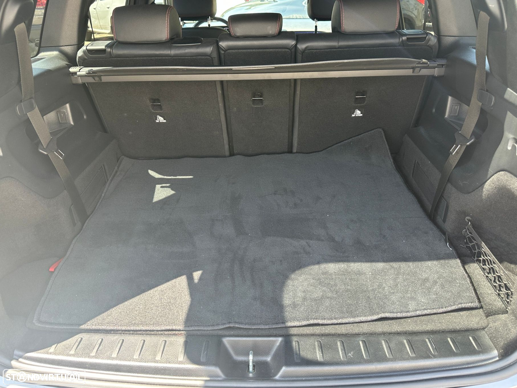 Mercedes-Benz GLB 200 AMG Line - 10