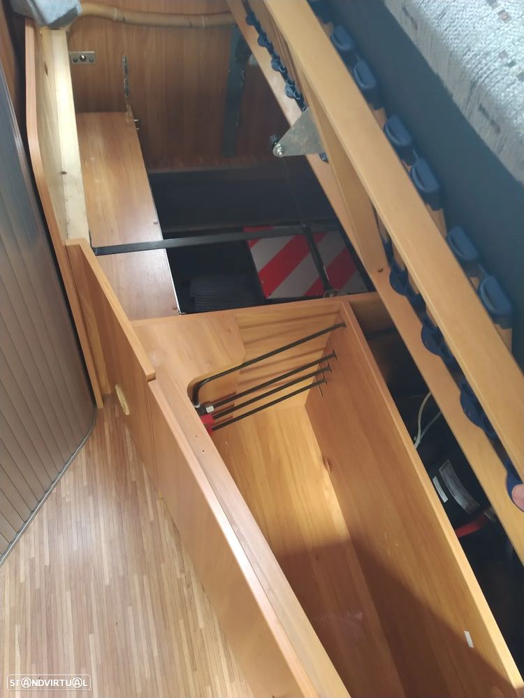 Burstner Premio Perfilada - 23