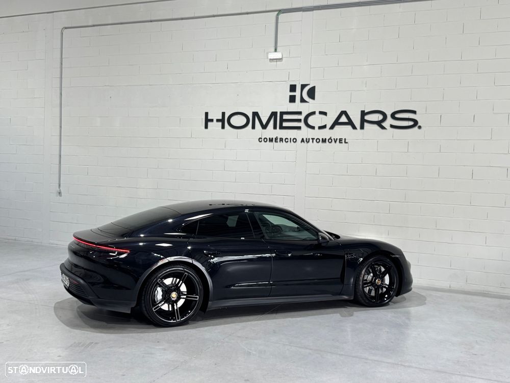 Porsche Taycan 4S - 13