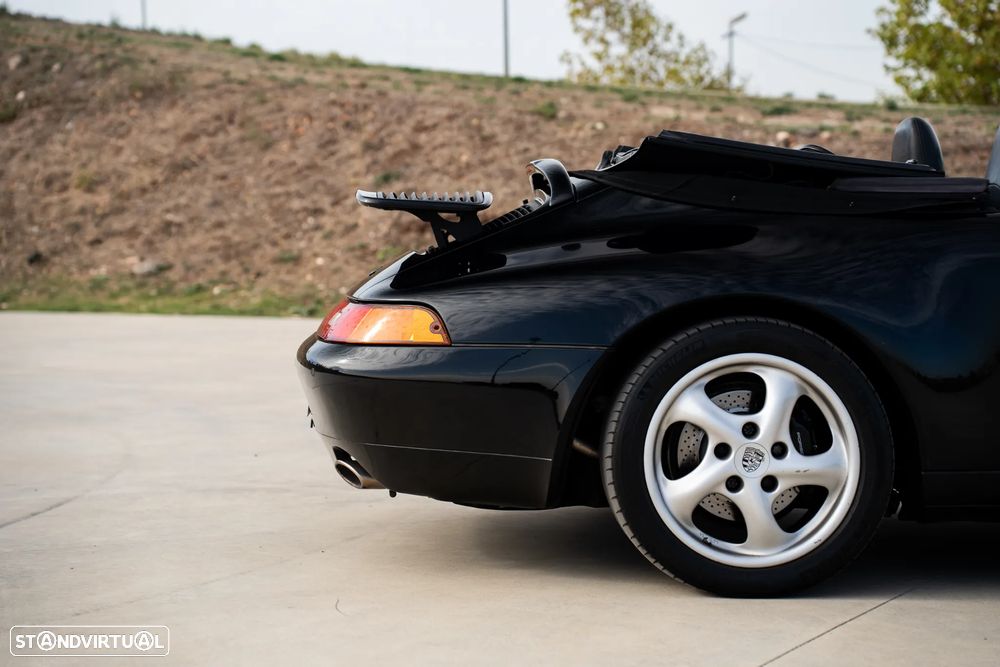 Porsche 911 (993) Cabriolet 3.6 Carrera 4 - 10