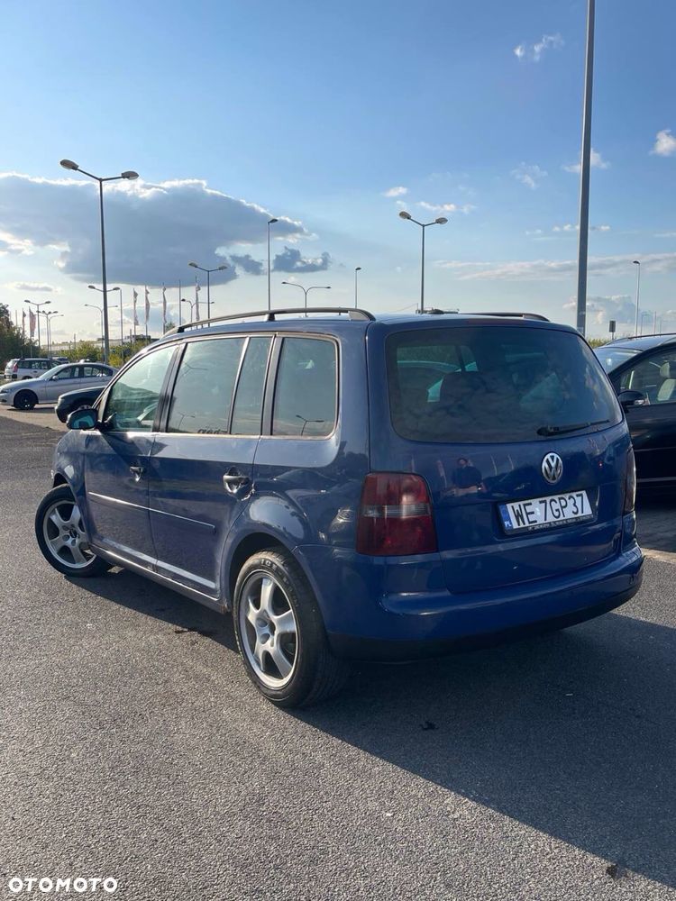 Volkswagen Touran - 6