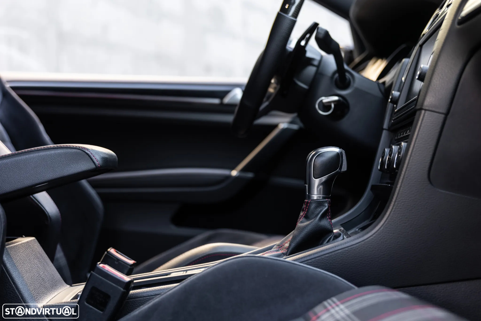 VW Golf 2.0 TSi GTi DSG Performance - 16