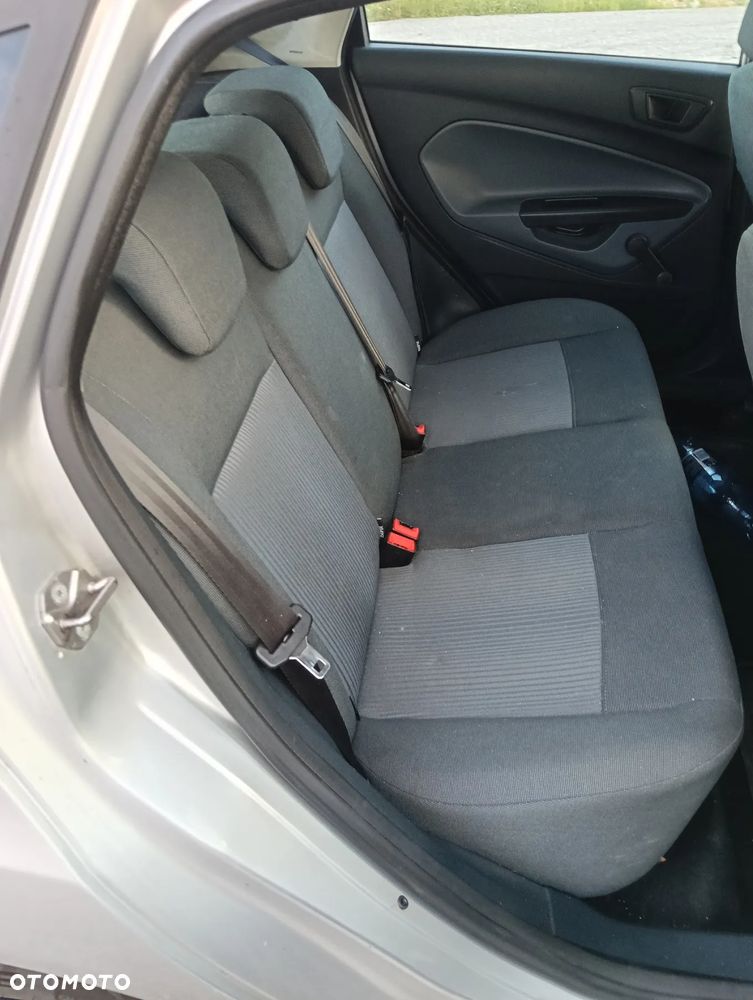Ford Fiesta - 7