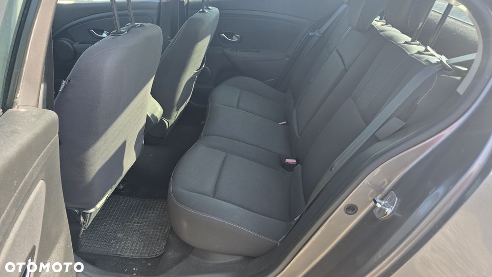 Renault Fluence - 16