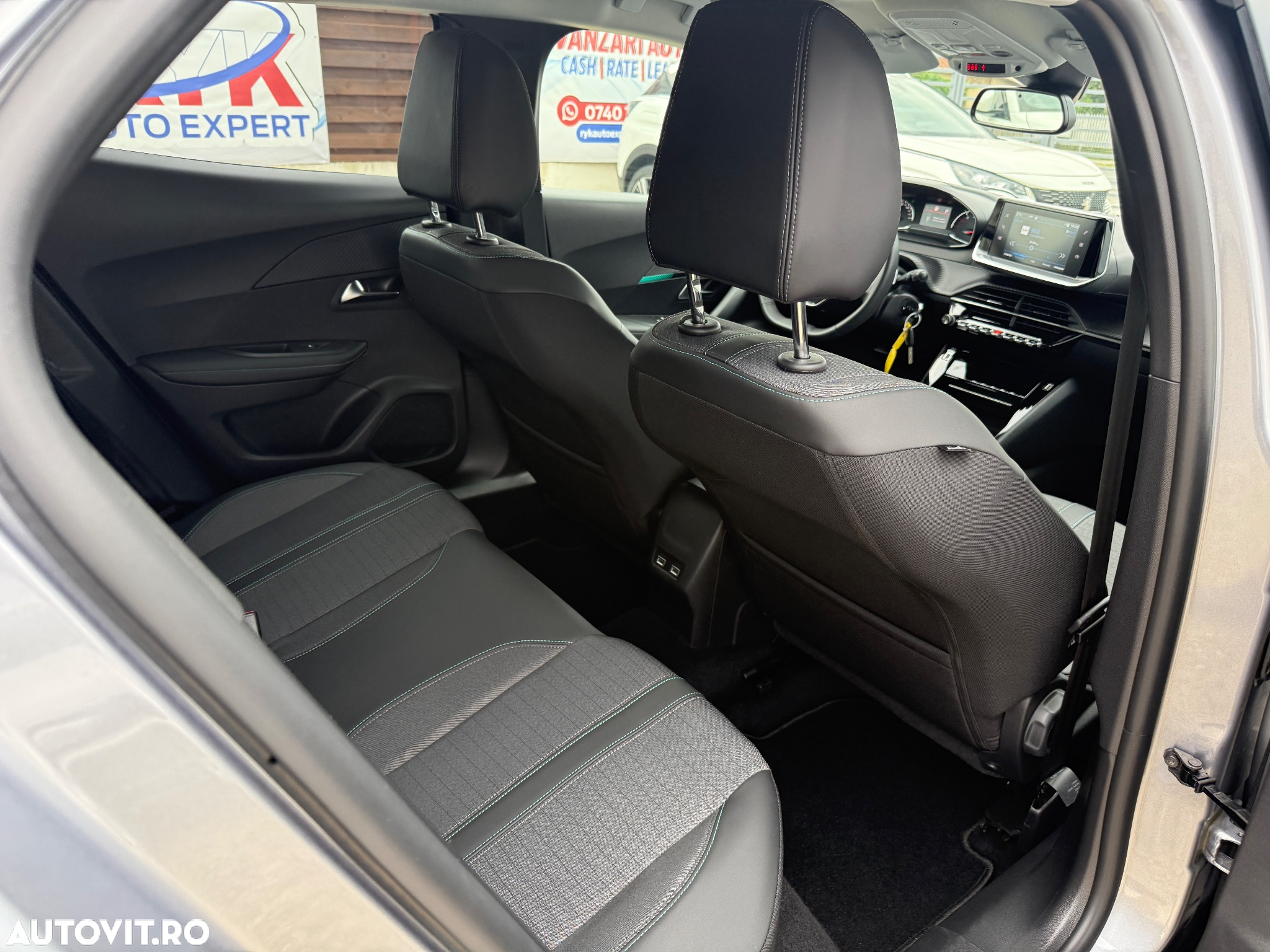 Peugeot 2008 BlueHDi 130 EAT8 Allure Pack - 19