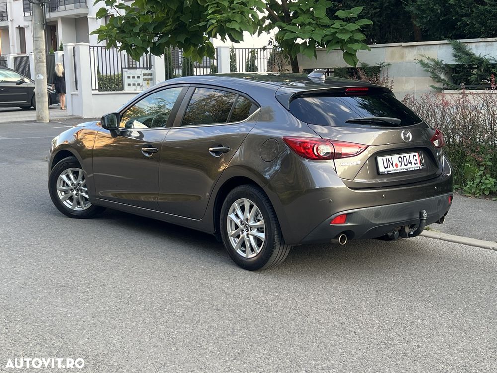 Mazda 3 G120 Attraction - 4
