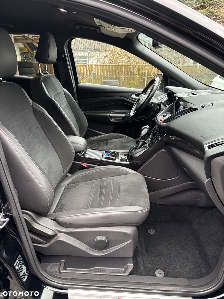 Ford Kuga 2.0 TDCi 4x4 ST-Line - 26