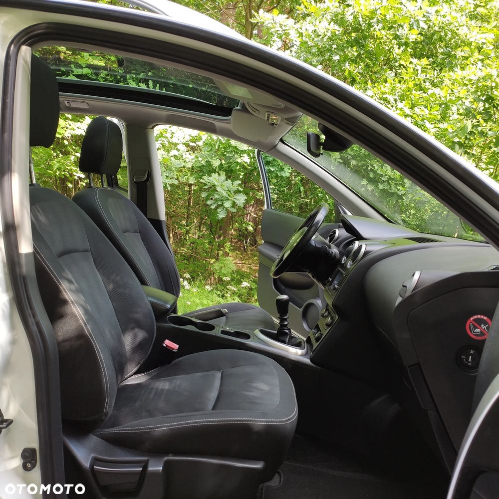 Nissan Qashqai - 10