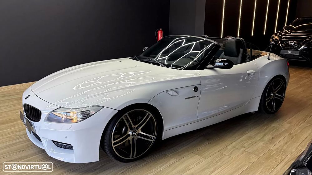 BMW Z4 35 is Auto - 4