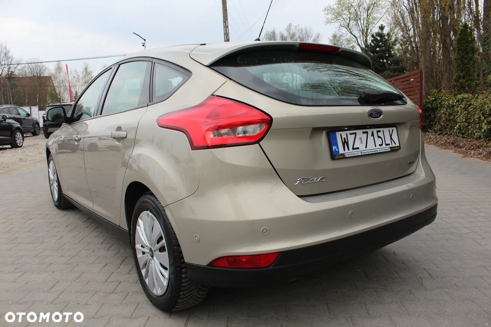 Ford Focus 1.0 EcoBoost Titanium - 5