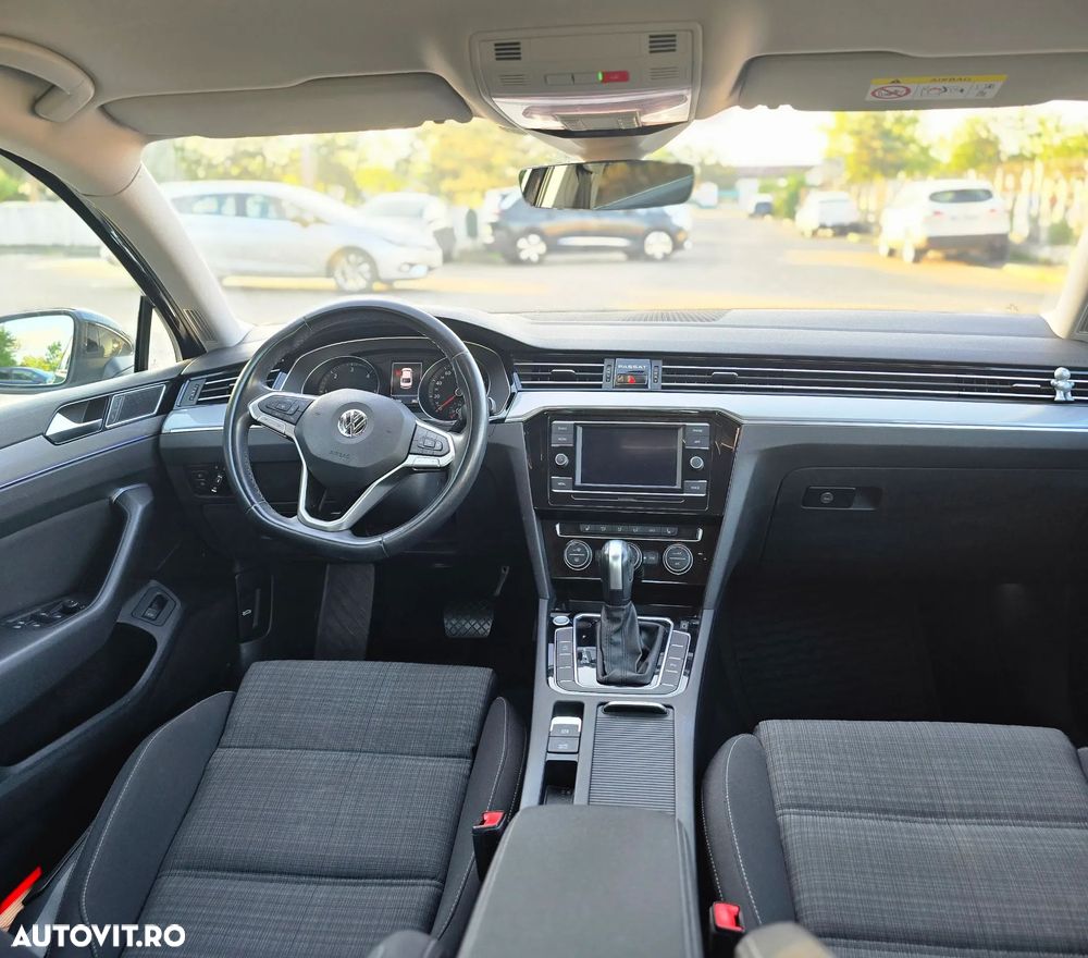 Volkswagen Passat 2.0 TDI DSG Comfortline - 19