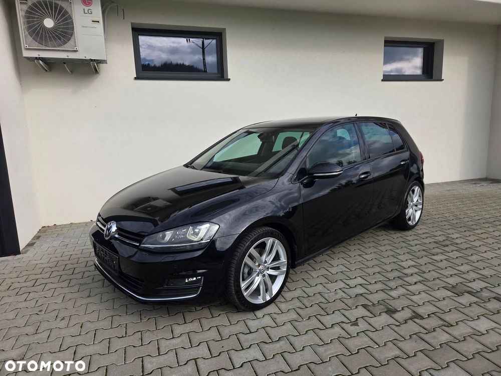 Volkswagen Golf - 6