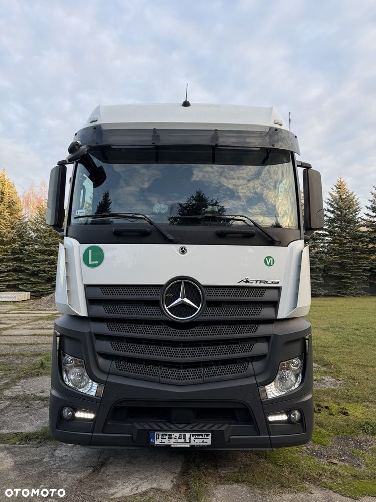 Mercedes-Benz ACTROS - 2