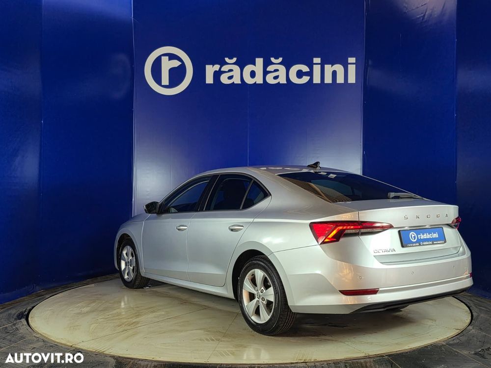 Skoda Octavia - 7