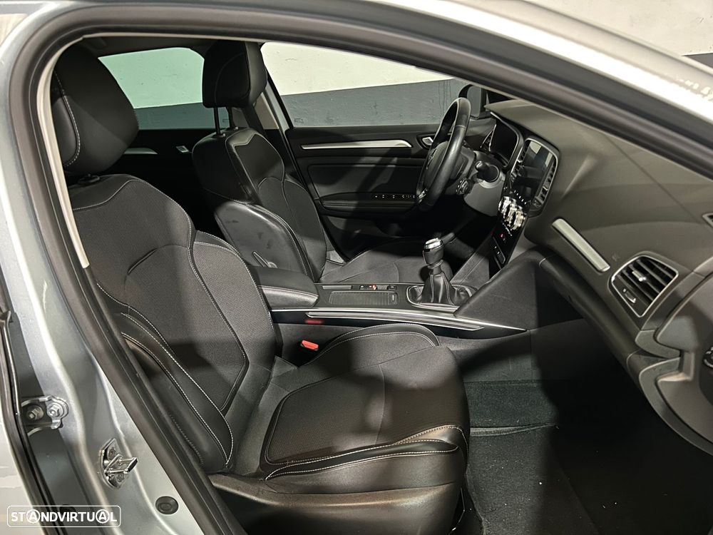 Renault Mégane Grand Coupe 1.5 Blue dCi Intens - 16