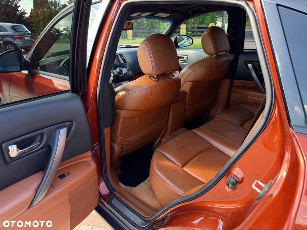 Infiniti FX - 35