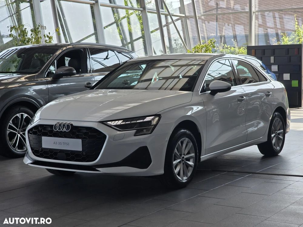 Audi A3 35 TFSI S tronic MHEV Basic - 1