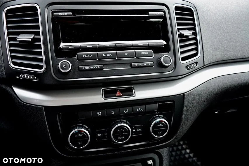 Volkswagen Sharan 1.4 TSI BMT Comfortline - 18