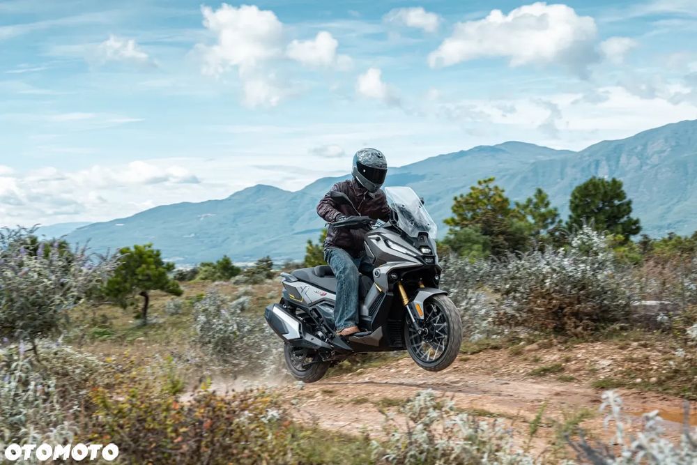 VOGE SR450X - 6
