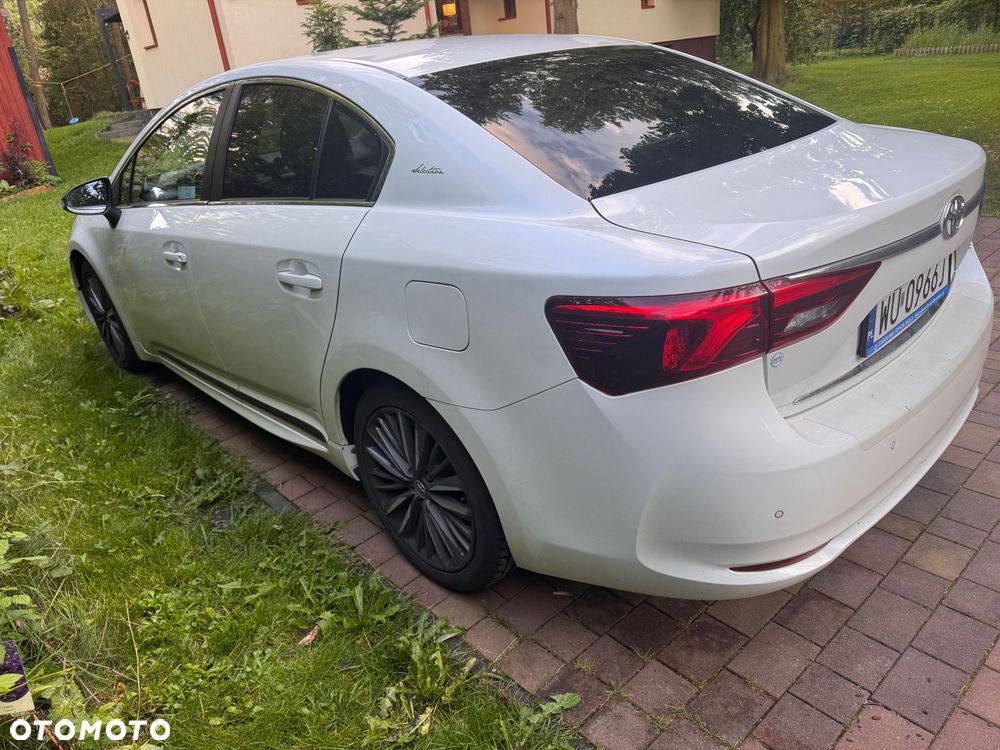 Toyota Avensis 2.0 Selection MS - 9