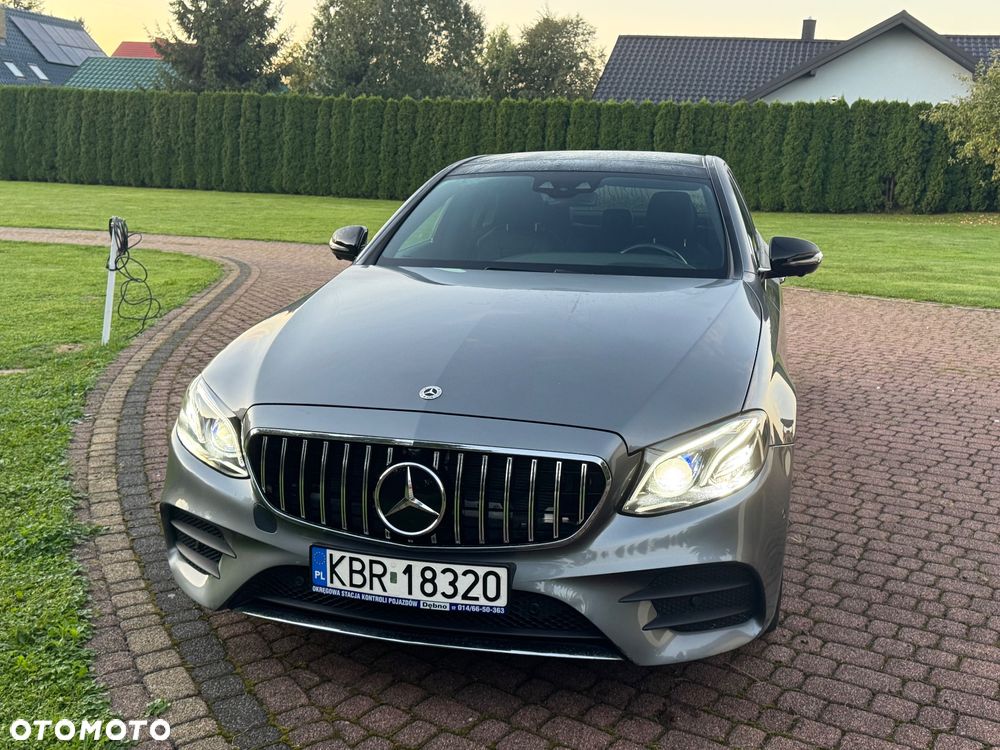 Mercedes-Benz Klasa E 400 4-Matic 9G-TRONIC - 13