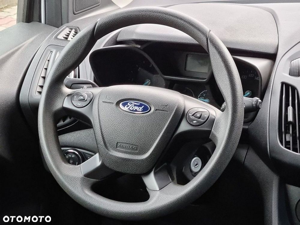 Ford Tourneo Connect - 18