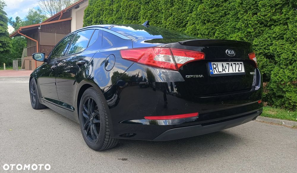 Kia Optima - 14