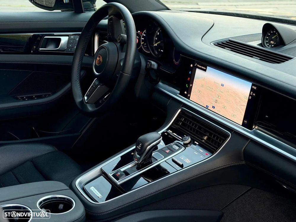 Porsche Panamera 4 E-Hybrid Platinum Edition com PDLS - 52
