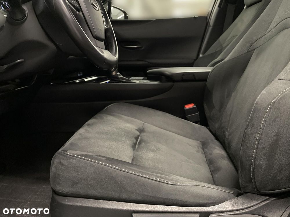 Lexus UX 250h GPF Business 2WD - 8