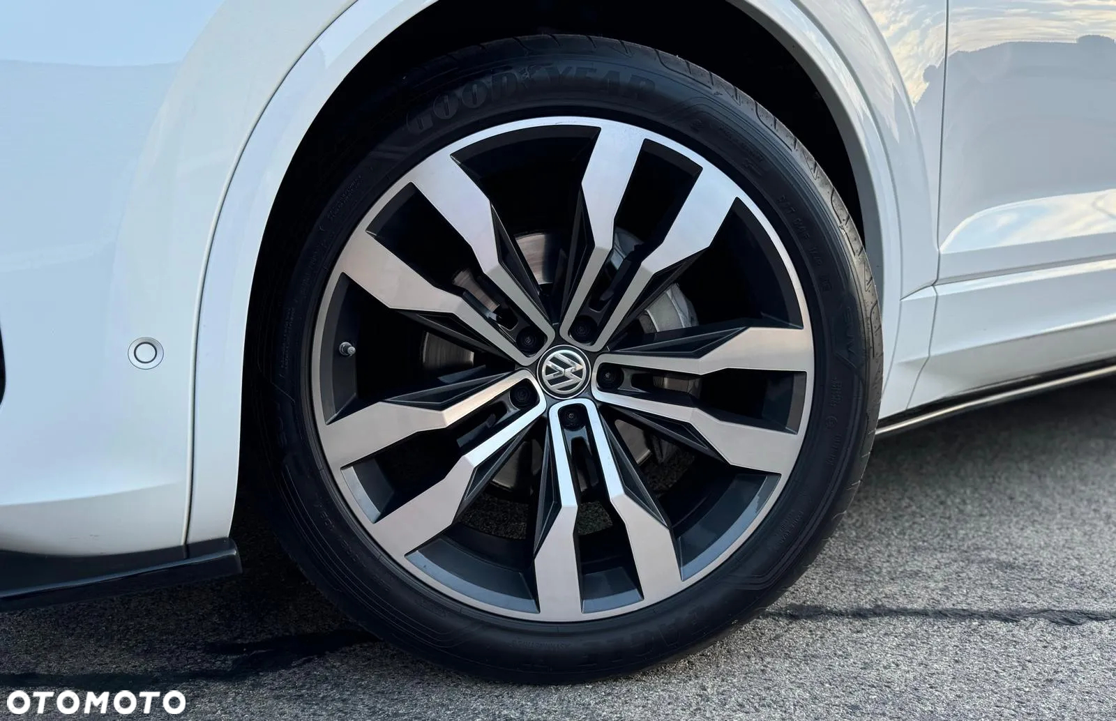 Volkswagen Touareg 3.0 V6 TDI SCR 4Mot R-Line - 33