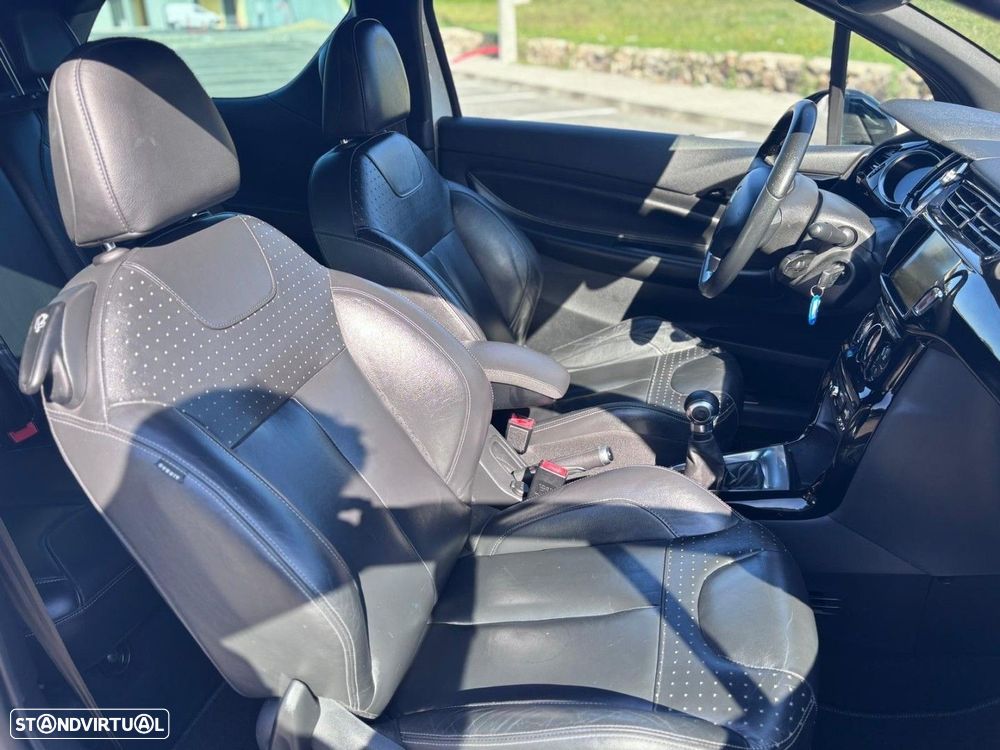 Citroën DS3 1.6 e-HDi So Chic - 11