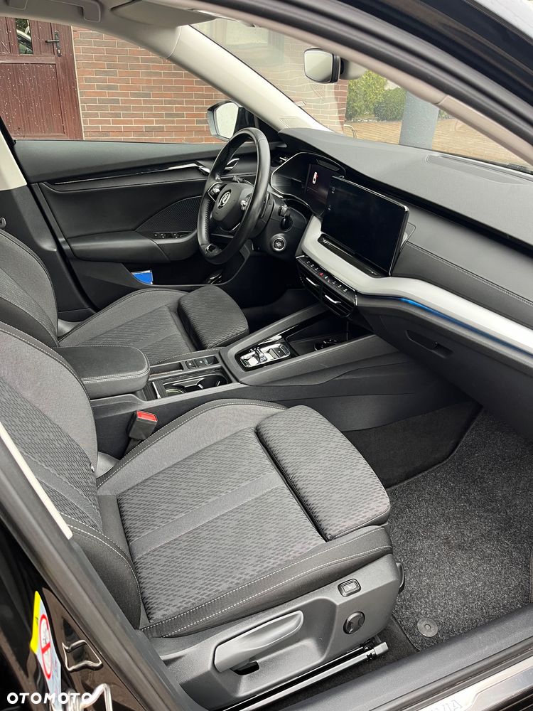 Skoda Octavia 1.4 TSI DSG Clever - 11