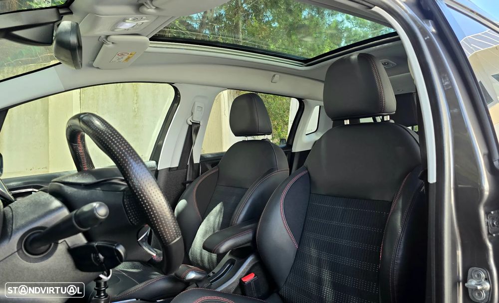 Peugeot 2008 1.2 PureTech GT Line - 2