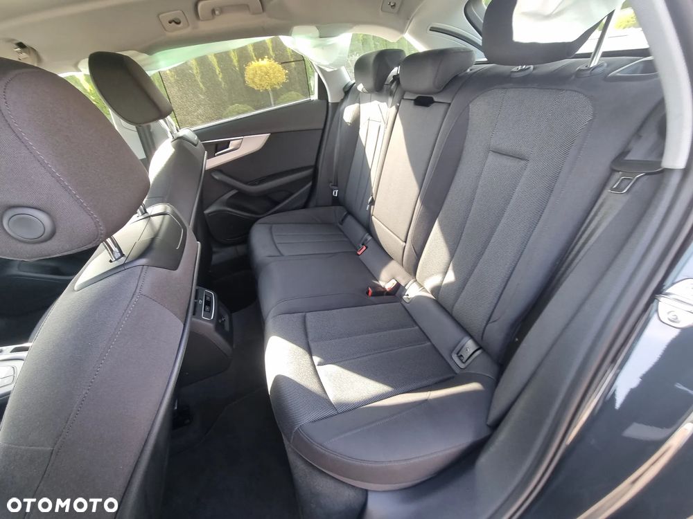 Audi A4 Avant 35 TDI S tronic - 10