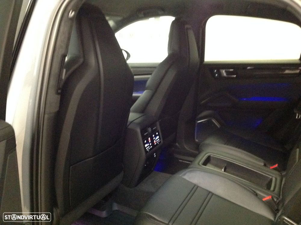 Porsche Cayenne Coupé - 24