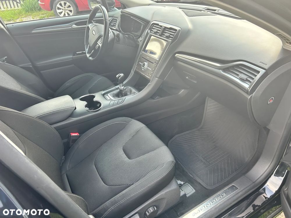 Ford Mondeo 2.0 EcoBlue Titanium - 16