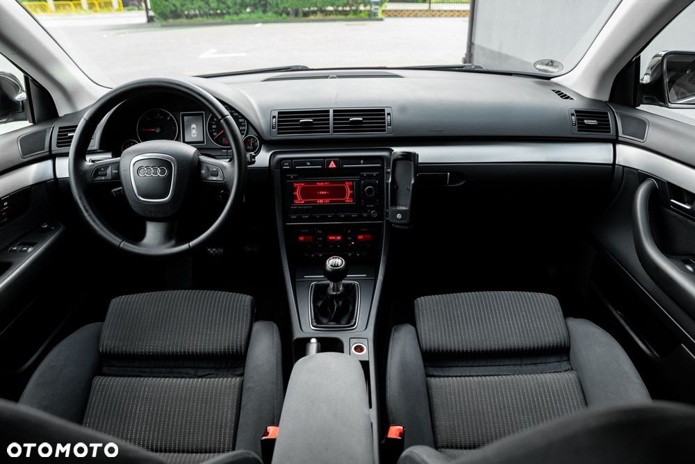 Audi A4 Avant 2.0 TDI - 27
