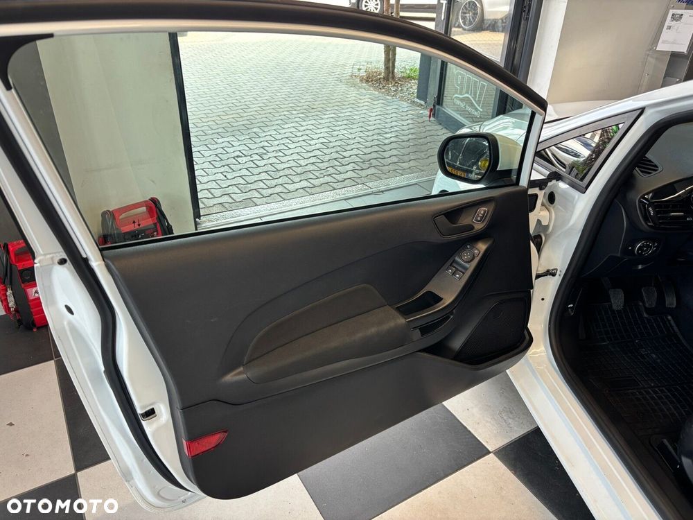 Ford Fiesta - 8