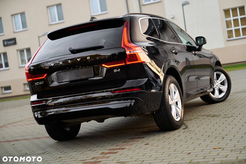 Volvo XC 60 D4 Momentum Pro - 3